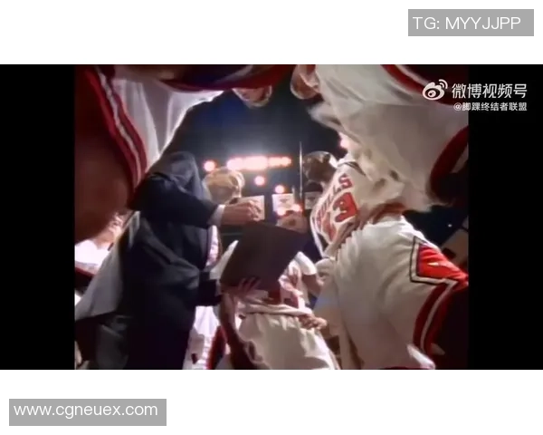 热火与公牛激战NBA半决赛第三场争夺胜利的关键时刻与精彩瞬间 热火与公牛激战NBA半决赛第三场争夺胜利的关键时刻与精彩瞬间