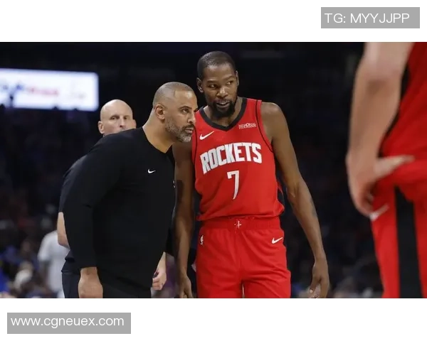 火箭打掘金那场，杜兰特和申京迸发一下，肯定能赢！现在整个联盟最大的黑马数便是火箭